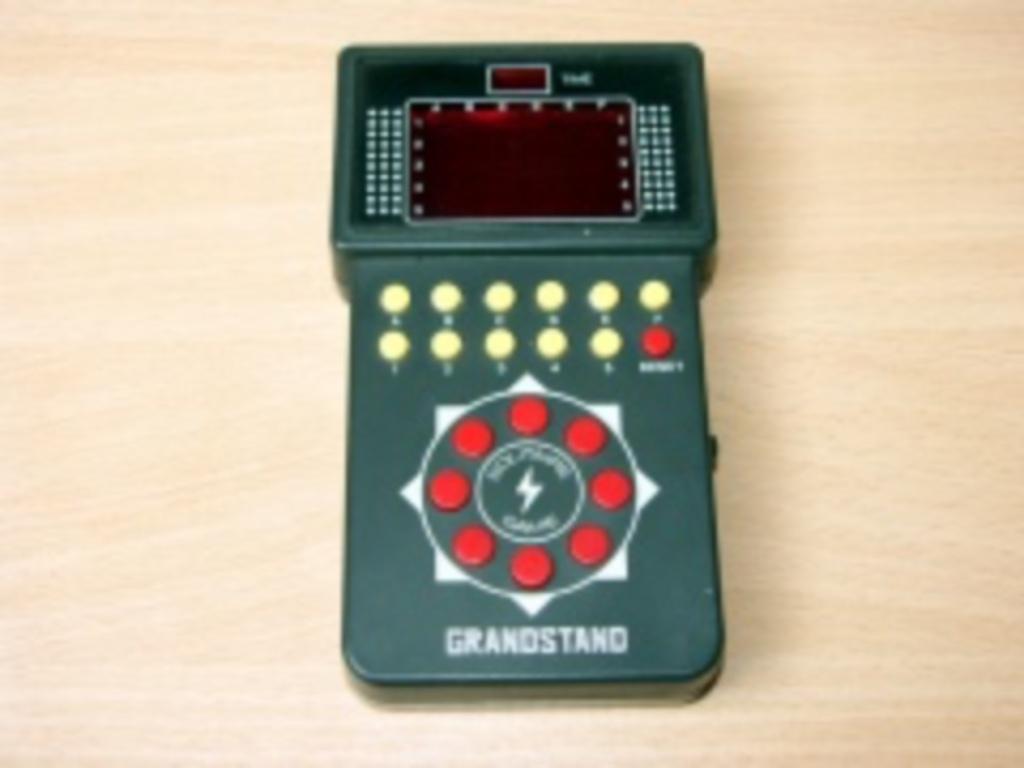 Grandstand Solitaire (1979, LED, 9 Volt Battery), Consoles de jeu & Jeux vidéo, Consoles de jeu | Autre, Enlèvement
