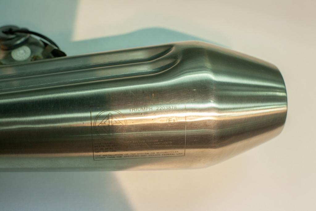 Silencieux origine Triumph Thruxton RS/R, Motoren, Ophalen, Gebruikt