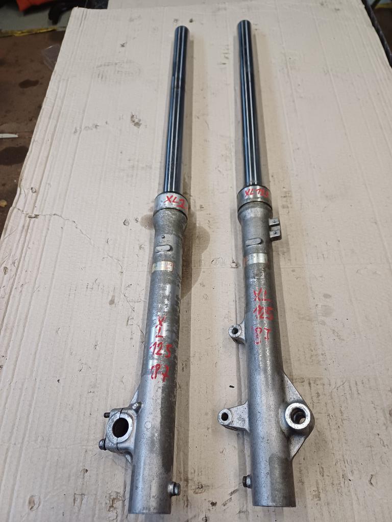 honda xl 125 van '87 set vorkpoten, Enlèvement ou Envoi, Utilisé