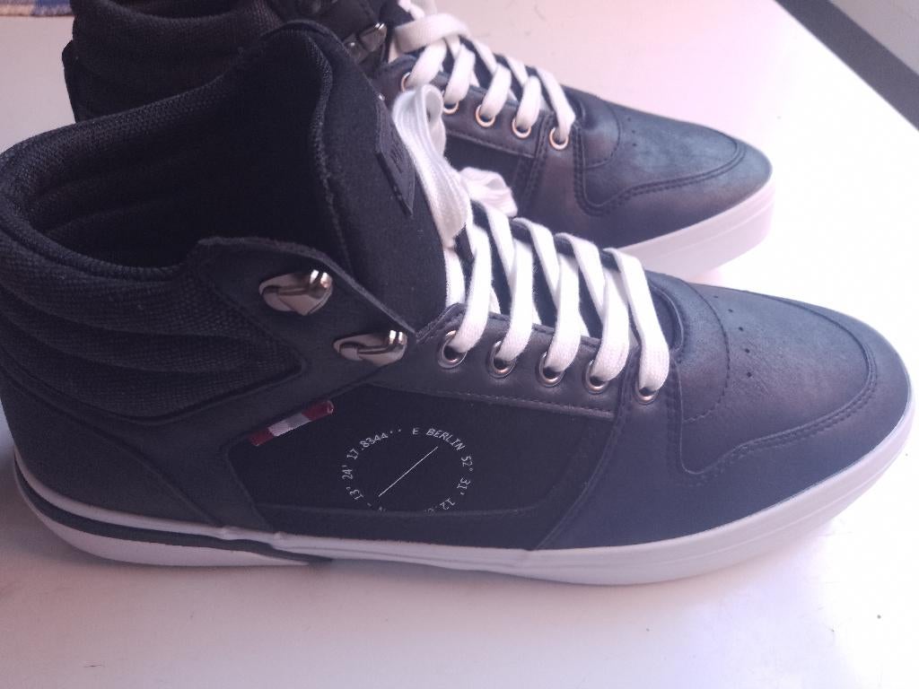 nieuwe maat 45 Pier one sneakers zwart verpakt, Verzenden, Zwart, Nieuw, Pier One
