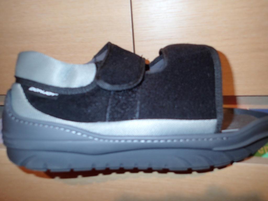 Chaussure de réadaptation, Divers, Enlèvement, Comme neuf