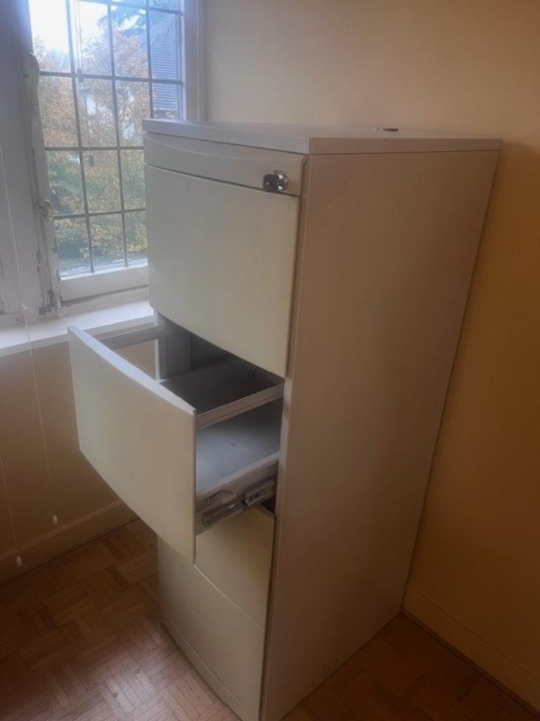 kantoormeubilair, 3 ou 4 tiroirs, Enlèvement, Utilisé, 100 à 150 cm