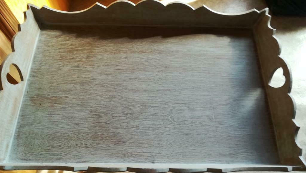 Butler tray/bijzettafel in gebleekt hout - nieuwstaat, Romantisch, 55 tot 75 cm, Zo goed als nieuw, Rechthoekig
