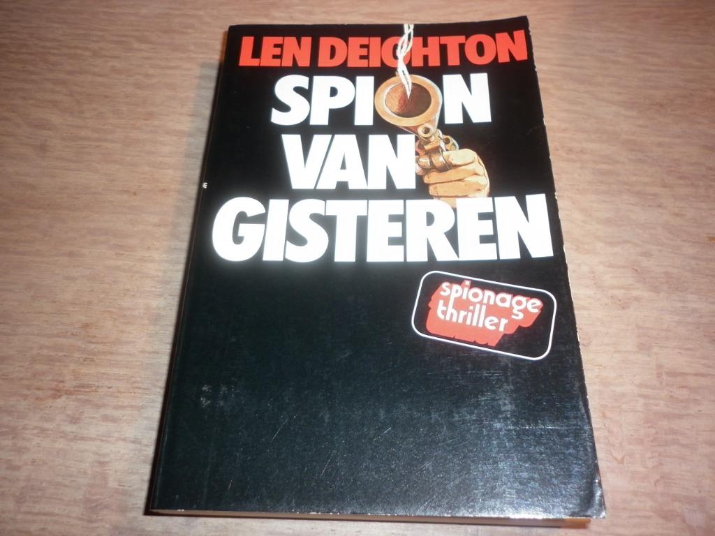 Spion van gisteren -  Len Deigthon, Ophalen of Verzenden