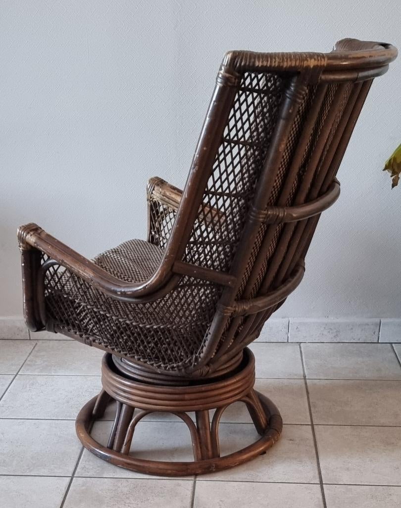 Chaise de berceau rotative en rotin, Enlèvement
