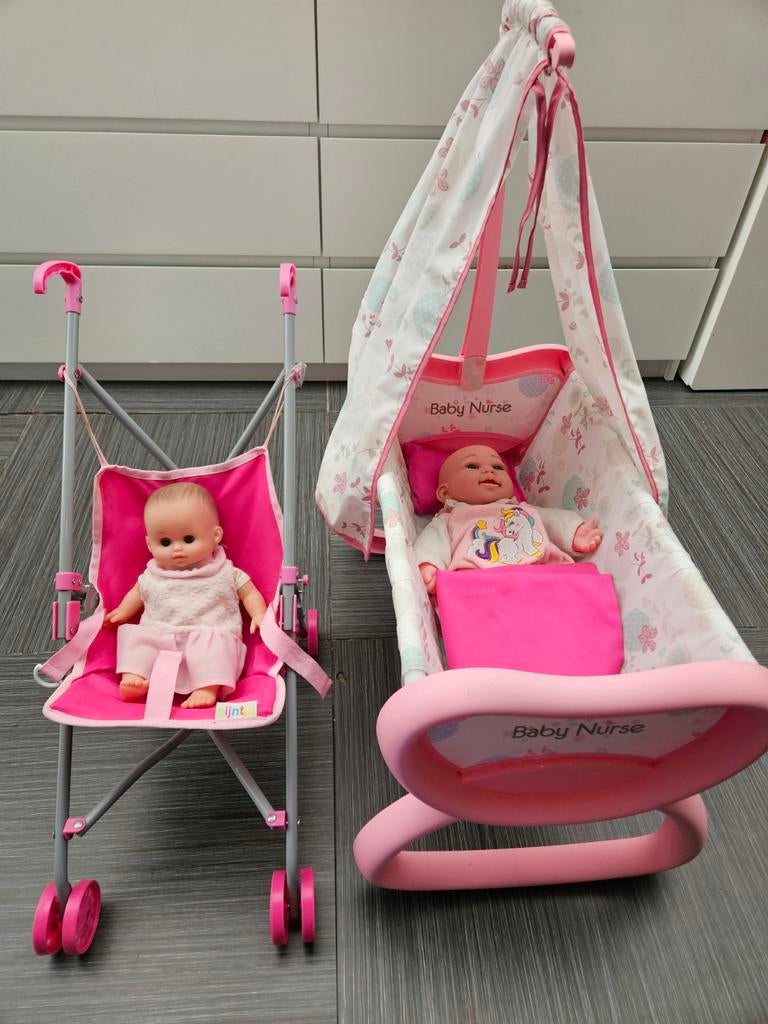 Smoby baby nurse wiegje + buggy + 2 poppen, Ophalen, Gebruikt