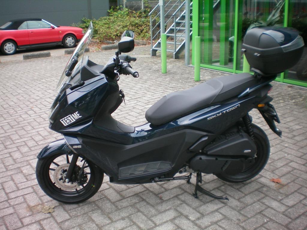 Kymco  Skytown 125, Motoren, Scooter, Kymco, Bedrijf, 11 kW of minder