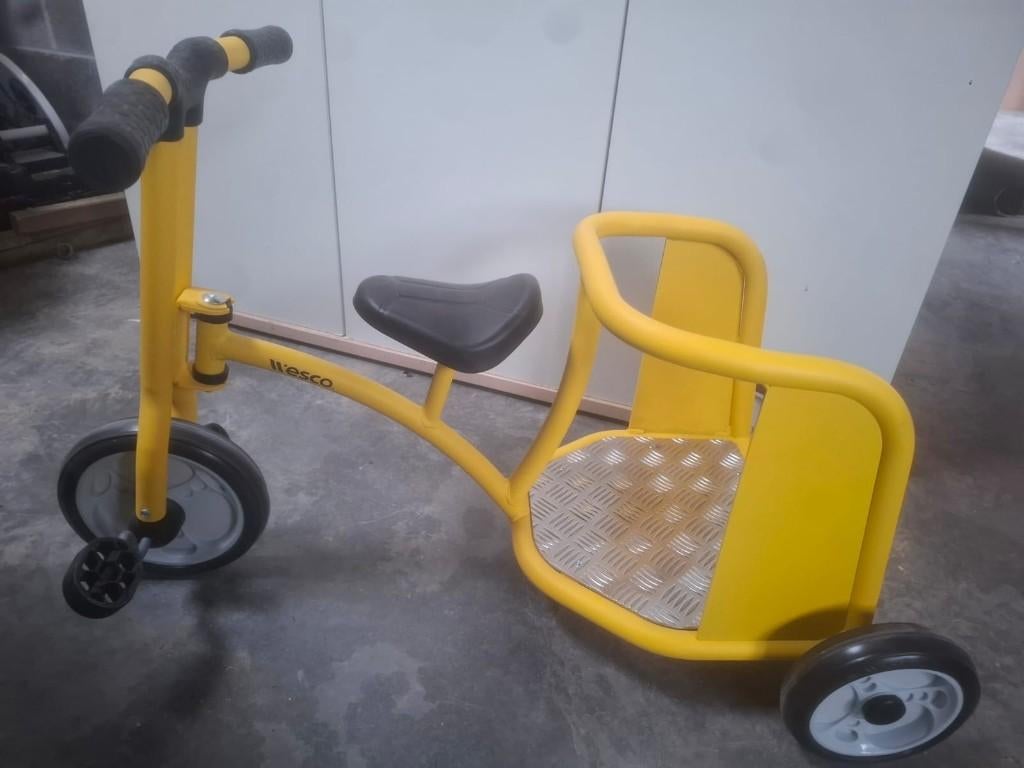NIEUW! DRIEWIELER MET HOOG ZADEL Bliksem GEEL, Fietsen en Brommers, Ophalen of Verzenden