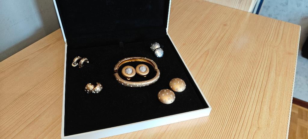 Ensemble boucles d'oreille et bracelet Swarovski, Ophalen, Zo goed als nieuw, Sieraad of Horloge