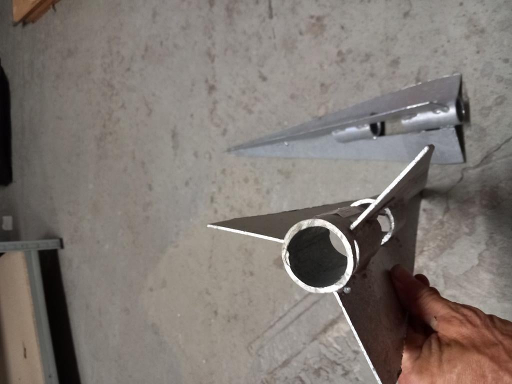 2 nieuwe parasol grondpinnen. 0479750413, Enlèvement, Neuf