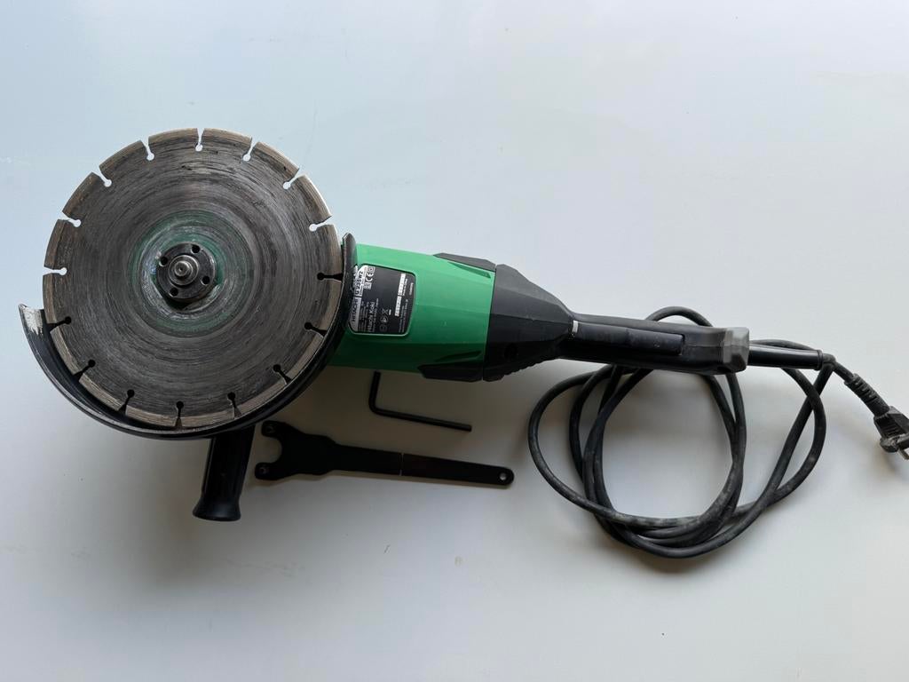 hitachi, Ophalen, Zo goed als nieuw