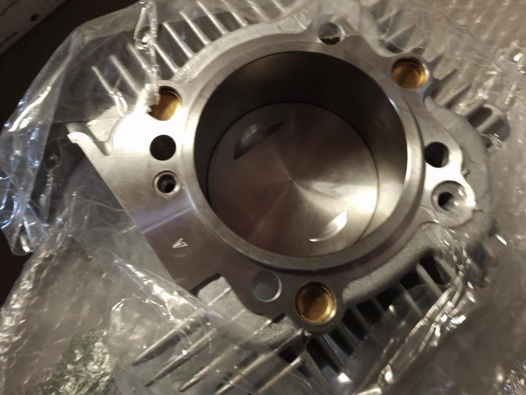 PISTON DE CYLINDRE DUCATI MONSTER ET SUPERSPORT, Motos, Neuf, DUCATI, Enlèvement ou Envoi, Jackierogier@outlook.be