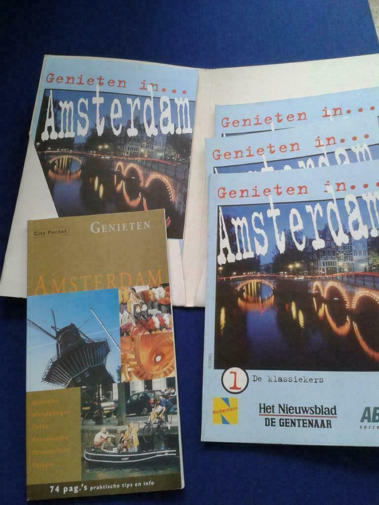 2x Amsterdam, Ophalen of Verzenden, Zo goed als nieuw
