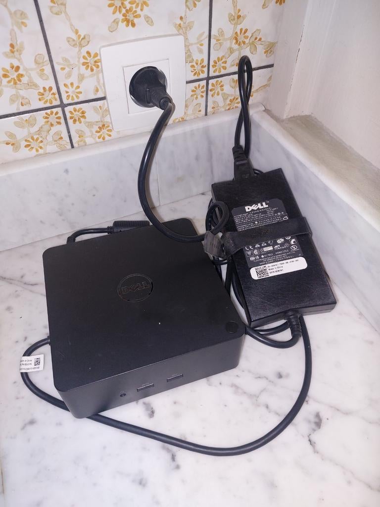 Dell-dockingstation met USB C-uitgang, Ophalen of Verzenden, Zo goed als nieuw, Docking station