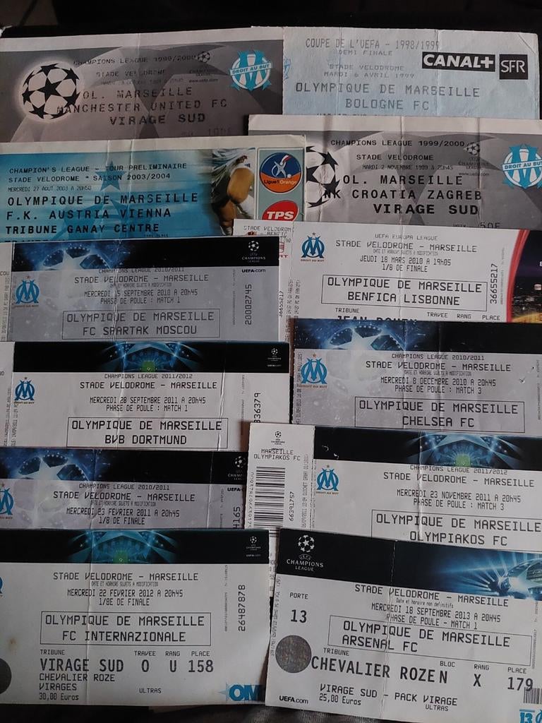 Set voetbalkaartjes voor Marseille, Verzenden