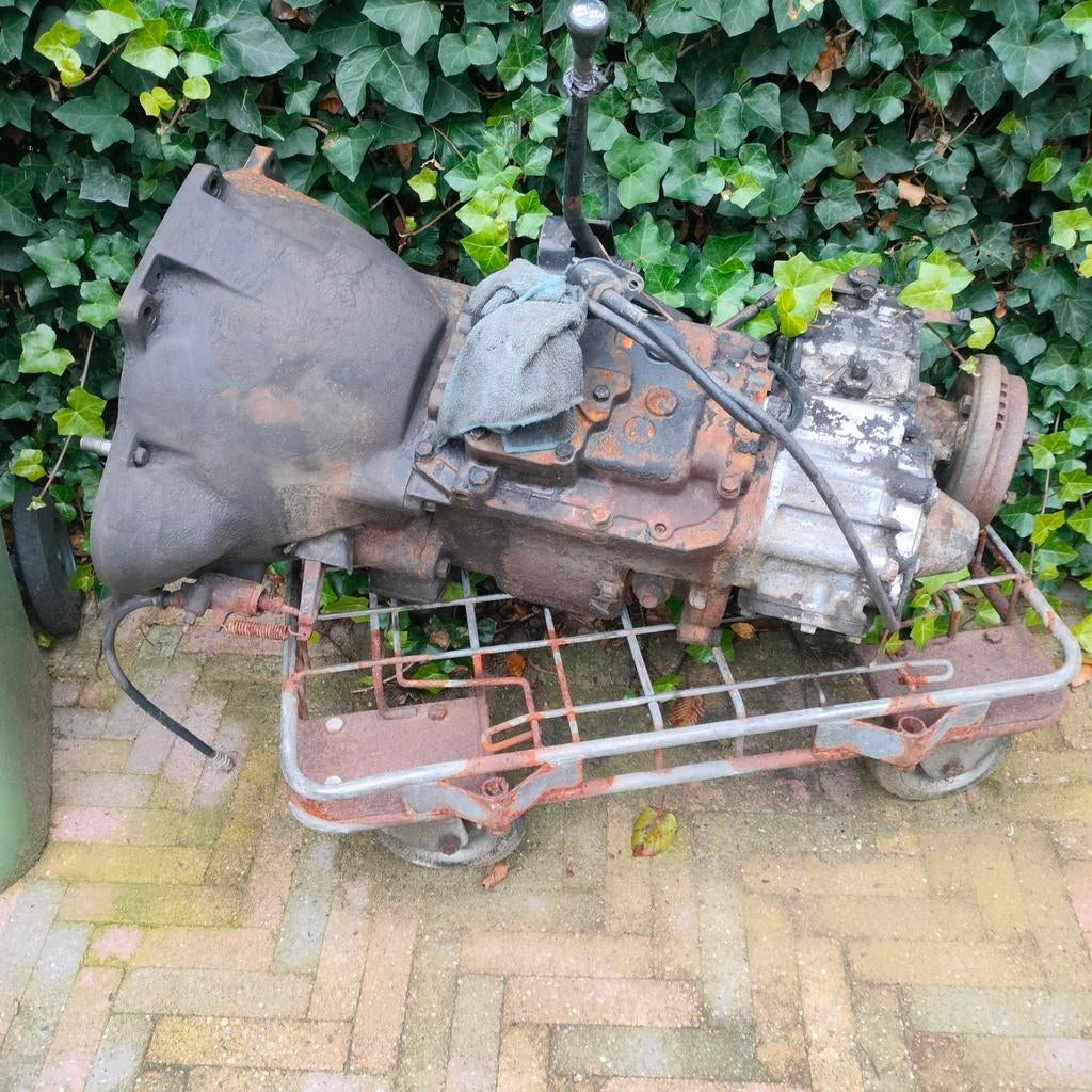 Toyota landcruiser BJ40 4 versnellingsbak, Auto-onderdelen, Ophalen, Gebruikt, Toyota