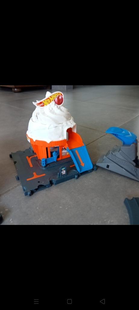 Meer dan 15 Hot Wheel garages, goeie staat!, Ophalen, Onderdelen, Zo goed als nieuw, Hot Wheels