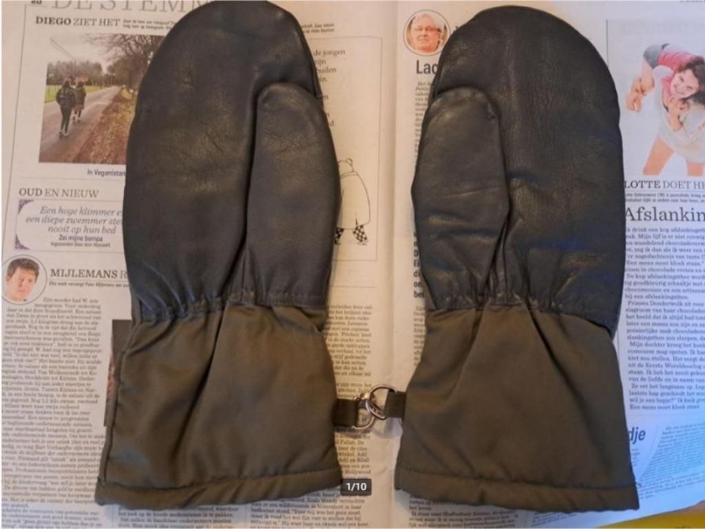 Originele winter handschoenen Duits Leger maat 9 (Large) Top, Ophalen