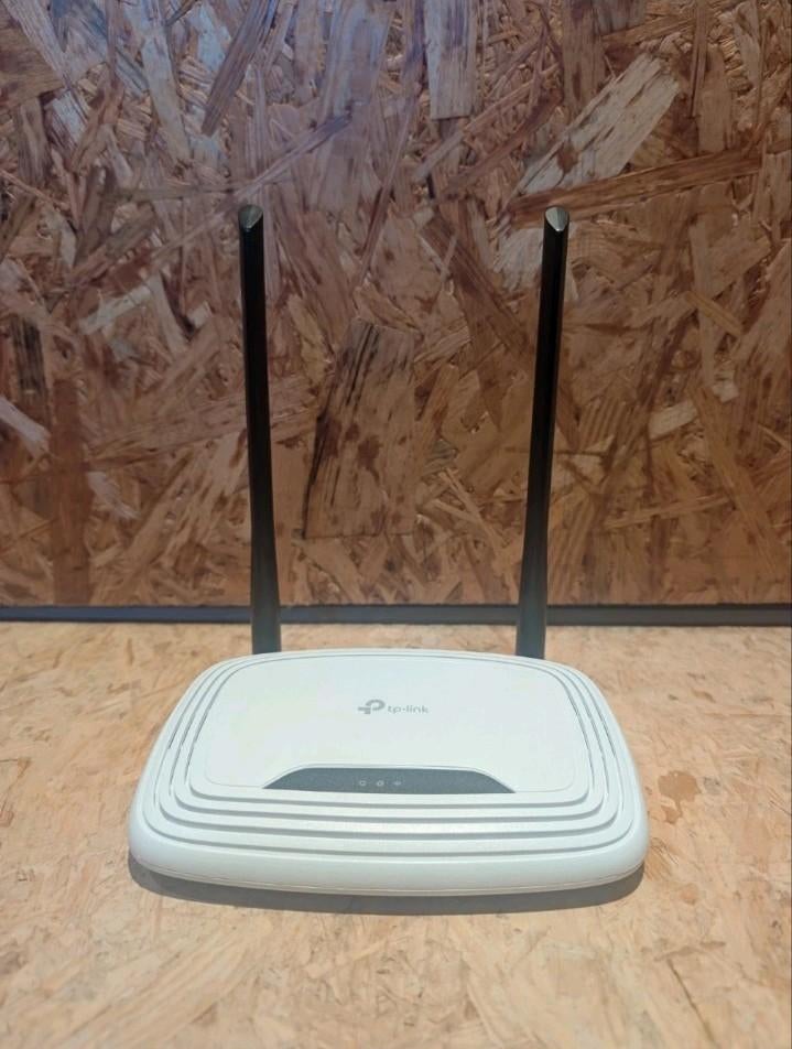 TP-Link WiFi-router van 300 Mbps, Ophalen of Verzenden, Zo goed als nieuw