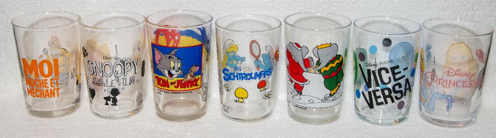 7 verres de collection Amora B.D. ou dessins animés divers, Enlèvement ou Envoi, Comme neuf, Verre à eau