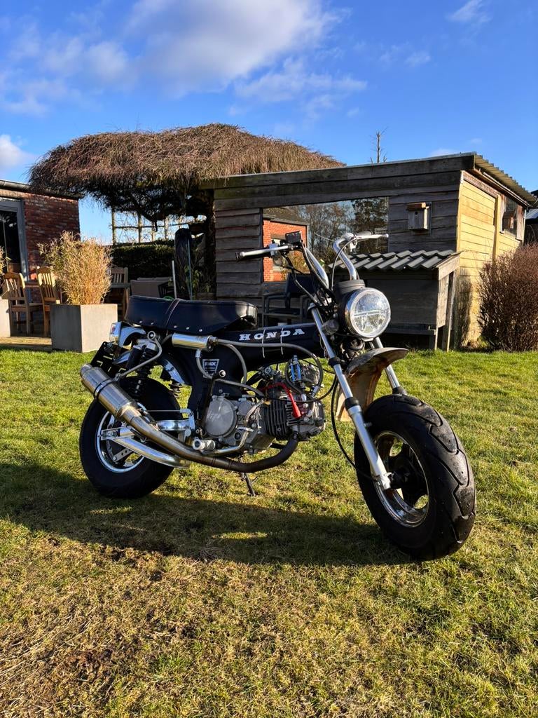 Moto dax 140cc, Particulier, 1 cilinder, LED Verlichting, Minimaal motorrijbewijs A1