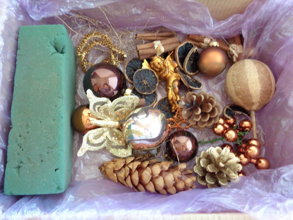 Déco Noël. Boules et autres multicolores, Verzenden, Gebruikt