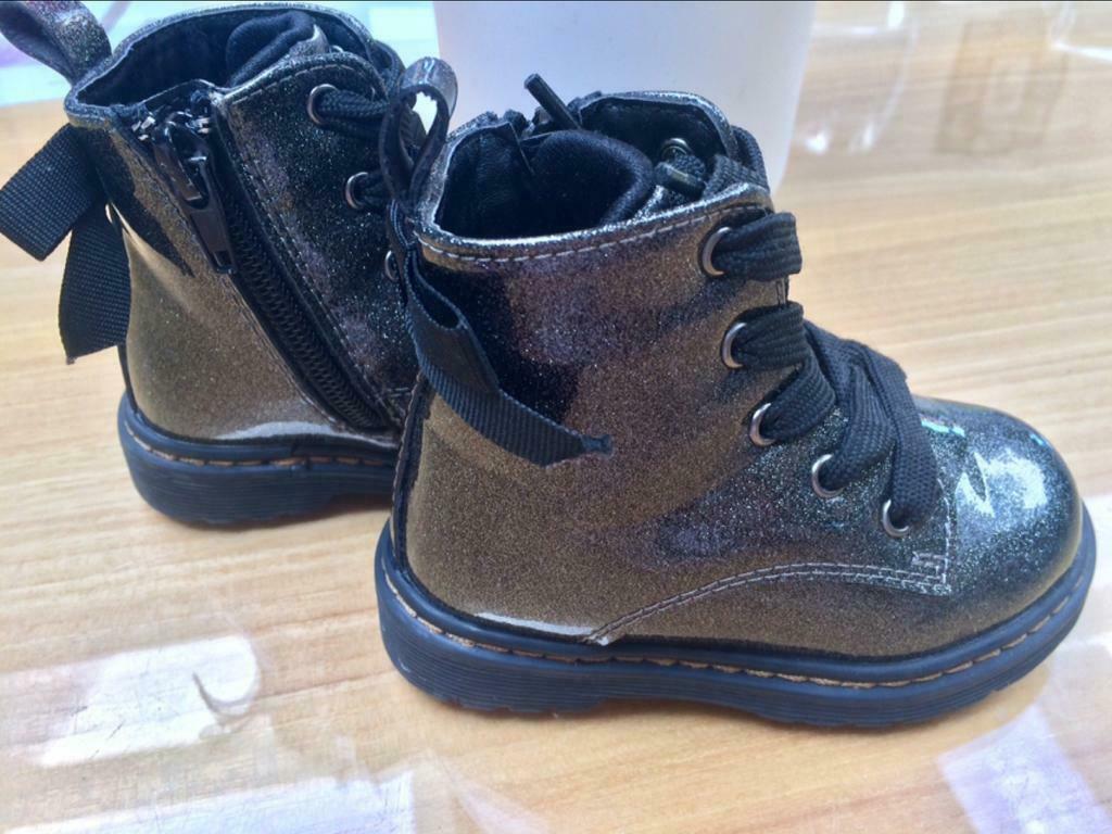 Chaussures jbc taille 21 NEUF, Comme neuf, Fille, Chaussures