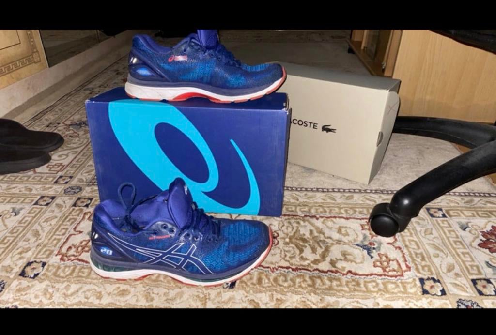 Chaussures asics, Sports & Fitness, Enlèvement ou Envoi, Comme neuf, Chaussures