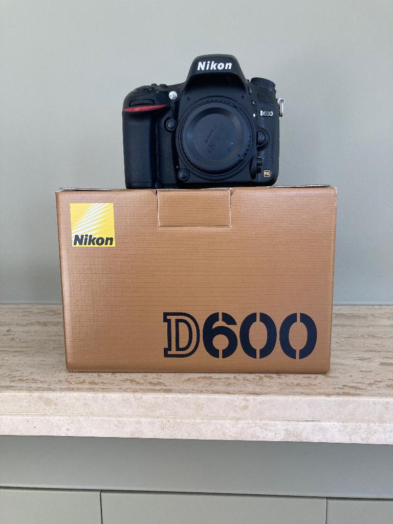 Nikon full frame digitale camera D600, TV, Hi-fi & Vidéo, Appareils photo numériques, Utilisé, Reflex miroir, Nikon, Enlèvement