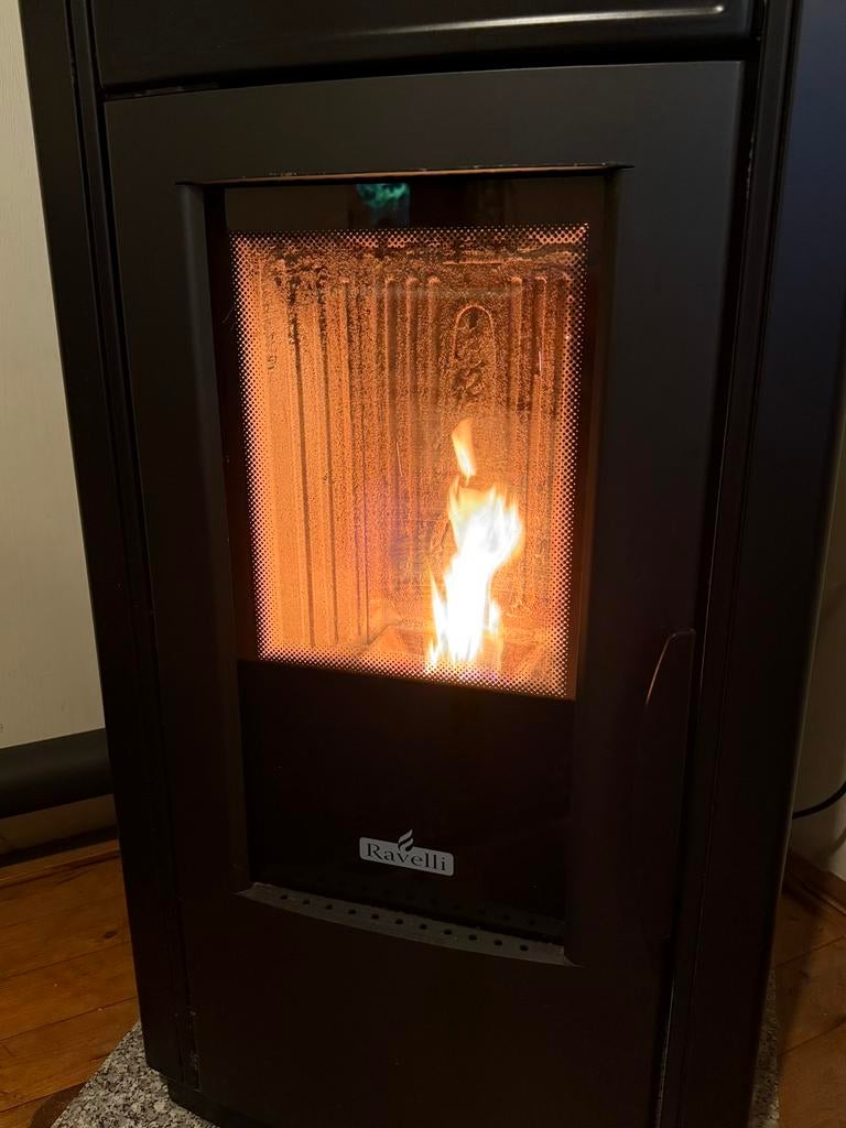 Pelletkachel Ravelli RC120 Holly 13,9 KW (3ruimtes), Huis en Inrichting, Kachels, Ophalen, Zo goed als nieuw, Pelletkachel