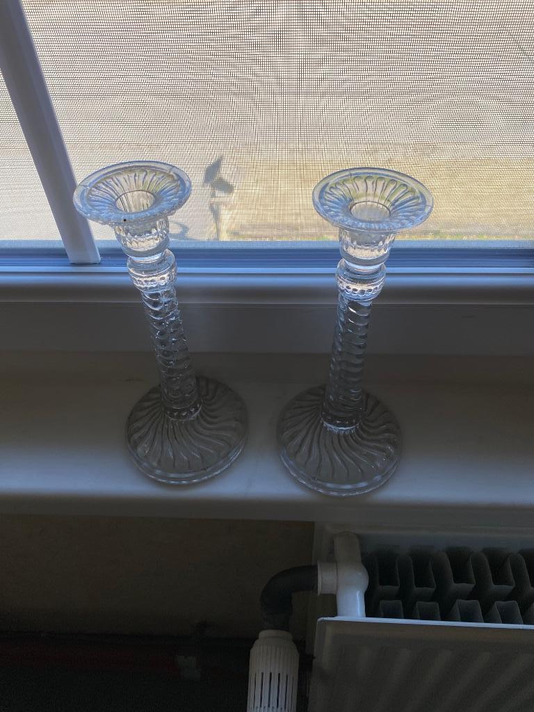 2 glazen kandelaars, Enlèvement, Verre