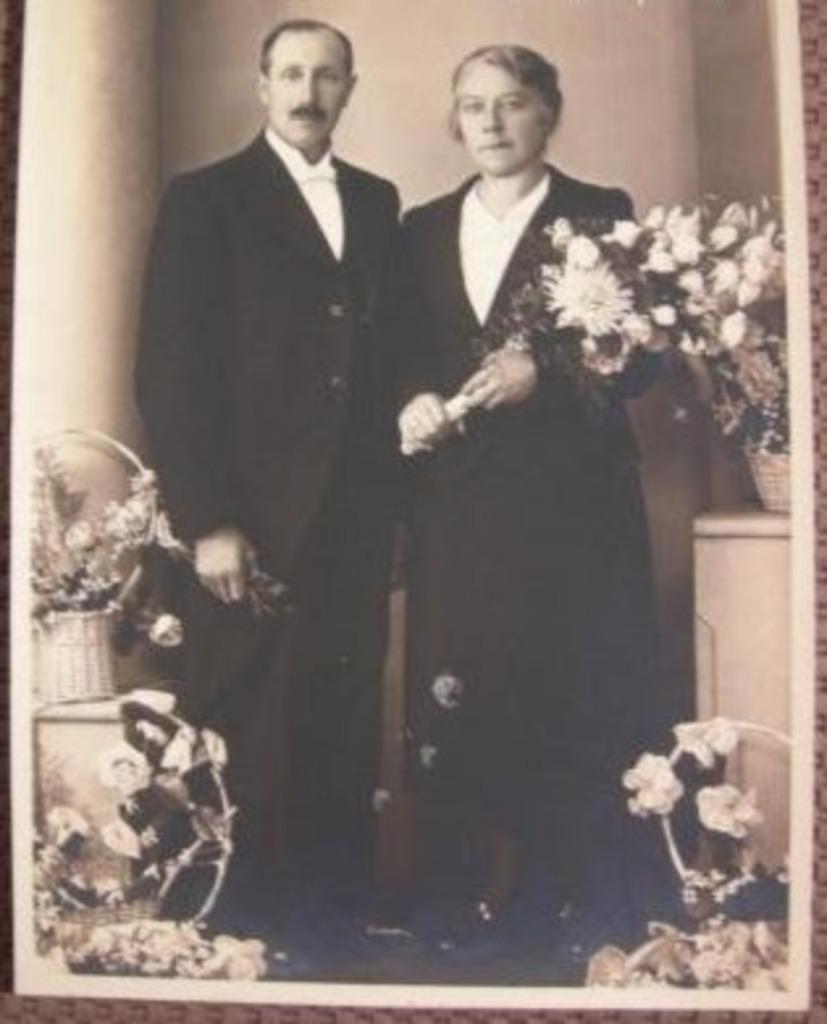 Oude huwelijksfoto, Ophalen of Verzenden, Gebruikt, Klederdracht, Foto