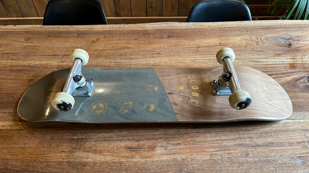 Skateboard GLOBE, Sport en Fitness, Ophalen, Skateboard