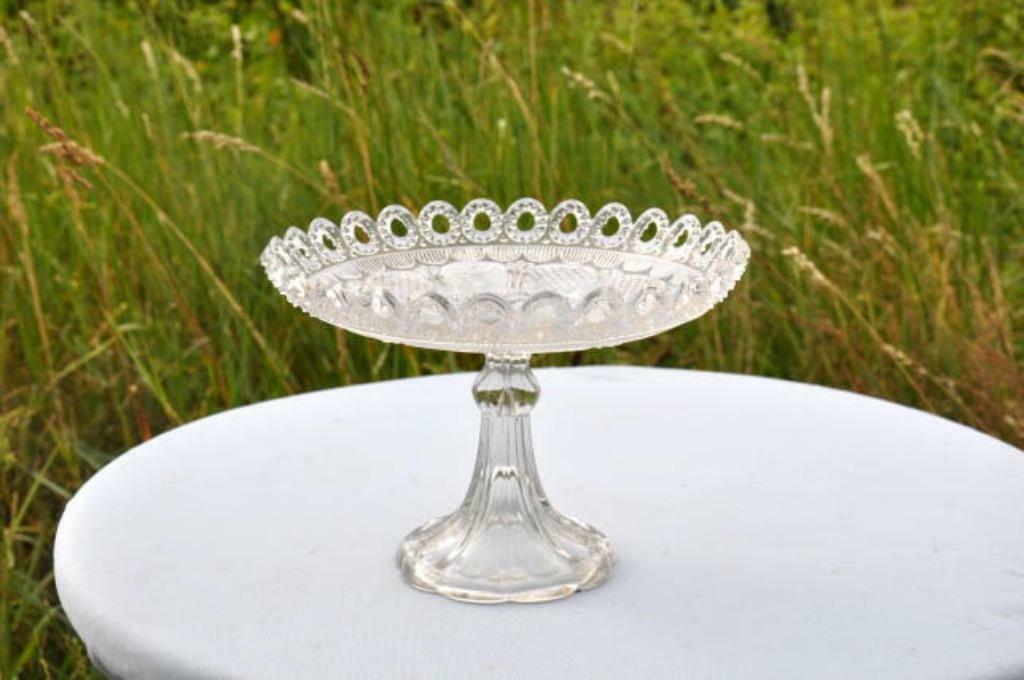 § fruitier en verre bord au anneaux (n2 ), Antiquités & Art, Enlèvement ou Envoi