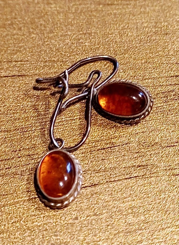 Oorringen, oorstekers. Zilver en amber, Ophalen of Verzenden, Zo goed als nieuw, Zilver, Zilver
