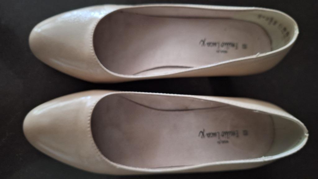 Schoenen Emilio Luca, Kleding | Dames, Schoenen, Pumps, Beige, Ophalen of Verzenden, Emilio Luca