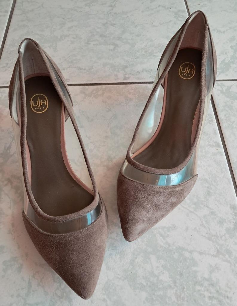 Beige pumps maat 40 nieuw " Un jour ailleurs ", Ophalen of Verzenden, Pumps