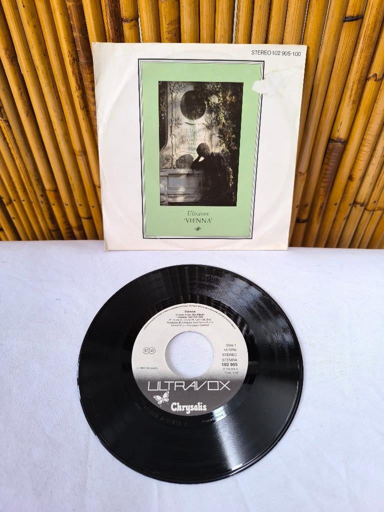 45t 7" Ultravox „Vienna” Chrysalis Records vinyl uit 1981, Gebruikt, 7 inch, Single, Ophalen of Verzenden