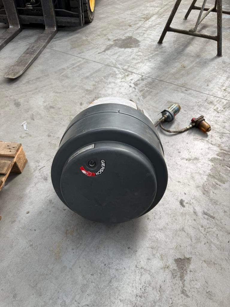 Giersch mazoutbrander 105-245kw, Ophalen, Zo goed als nieuw