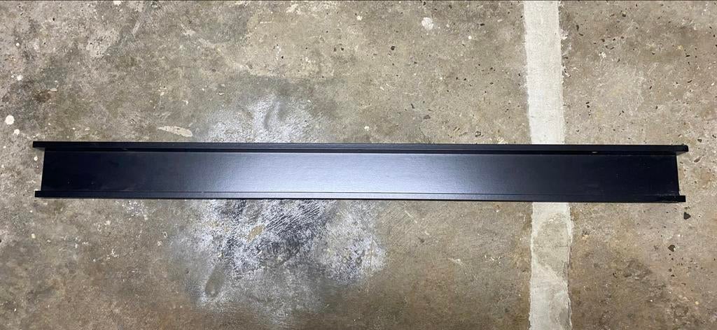 Wandplank Ikea zwart (105cm breed), Ophalen, Zo goed als nieuw