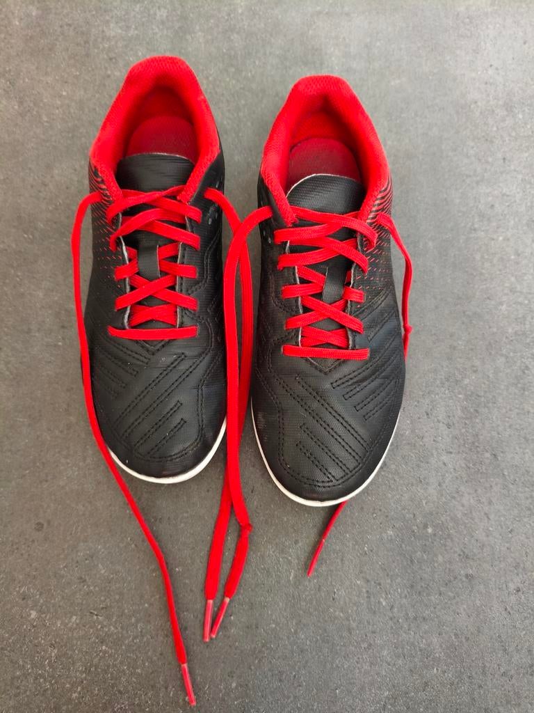 Voetbalschoenen Kipsta maat 29, 30 en 33 beschikbaar, Sport en Fitness, Voetbal, Ophalen of Verzenden, Zo goed als nieuw