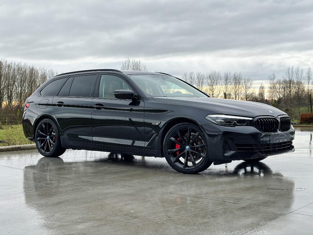 BMW 530e - 2021 - 91.200 km - Luxury - Pano - Leder - Camera, Auto's, Automaat, 215 kW, Achterwielaandrijving, Euro 6