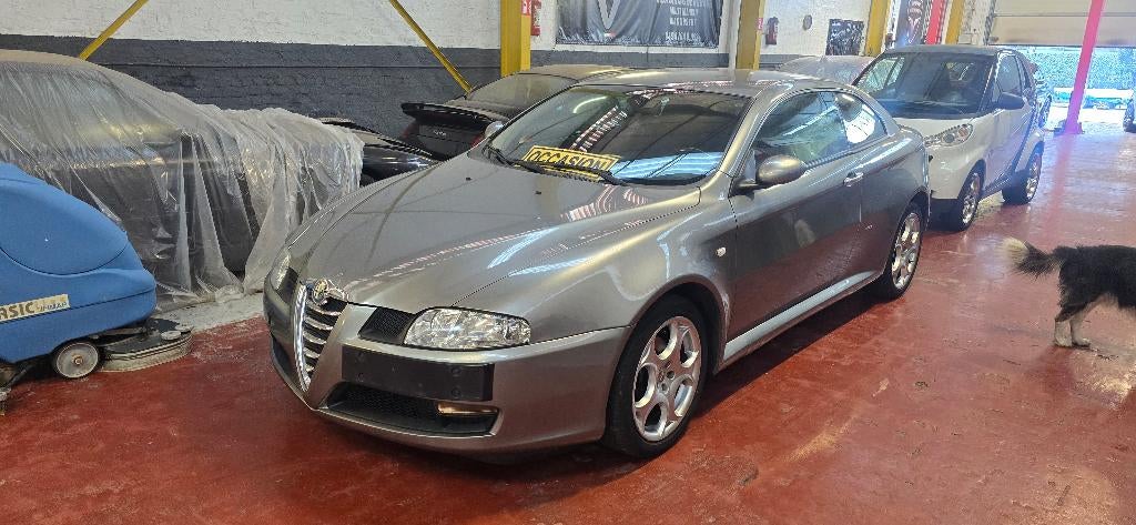 Alfa gt 2.0 jts essence, Autos, 122 kW, Boîte manuelle, Noir, 2 portes