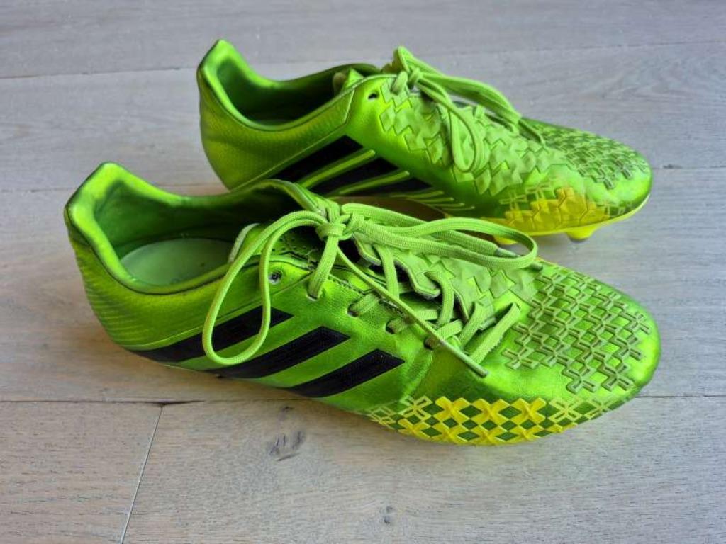 voetbalschoenen Adidas maat 43 1/3, Sport en Fitness, Ophalen of Verzenden, Gebruikt, Schoenen