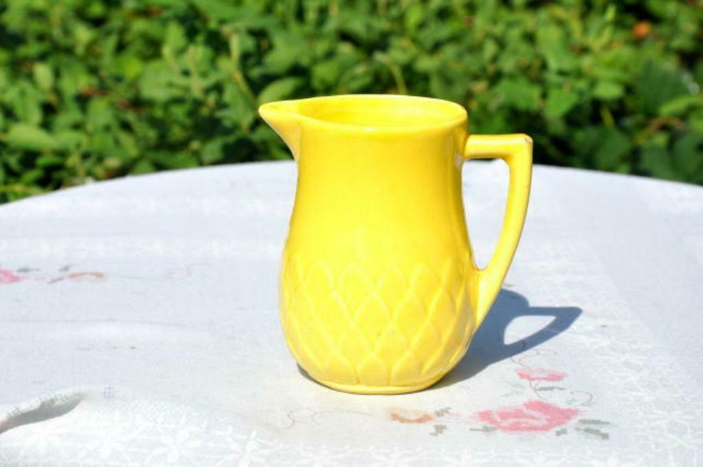 § pot au lait jaune mw, Antiquités & Art, Antiquités | Céramique & Poterie, Enlèvement ou Envoi