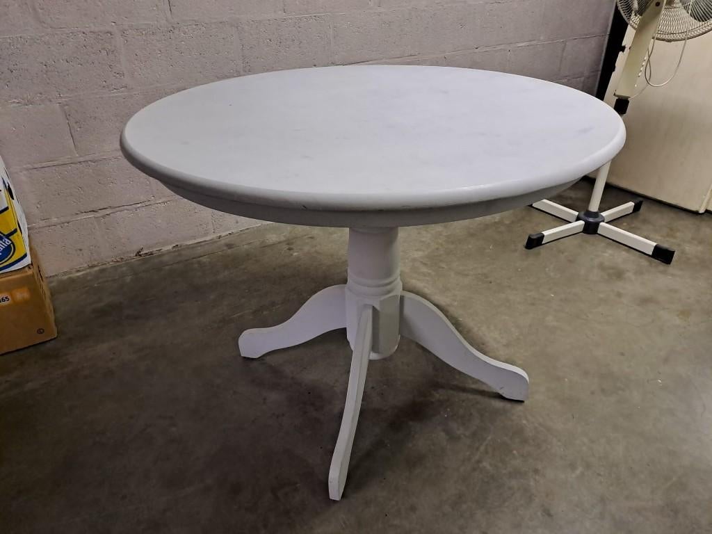 Table ronde en bois — Ø 110 cm, Maison & Meubles, Tables | Tables à manger, Rond, Enlèvement