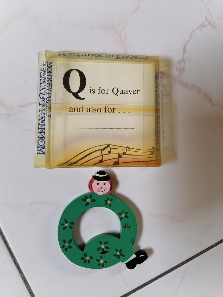 Houten letter Q, Ophalen of Verzenden, Zo goed als nieuw