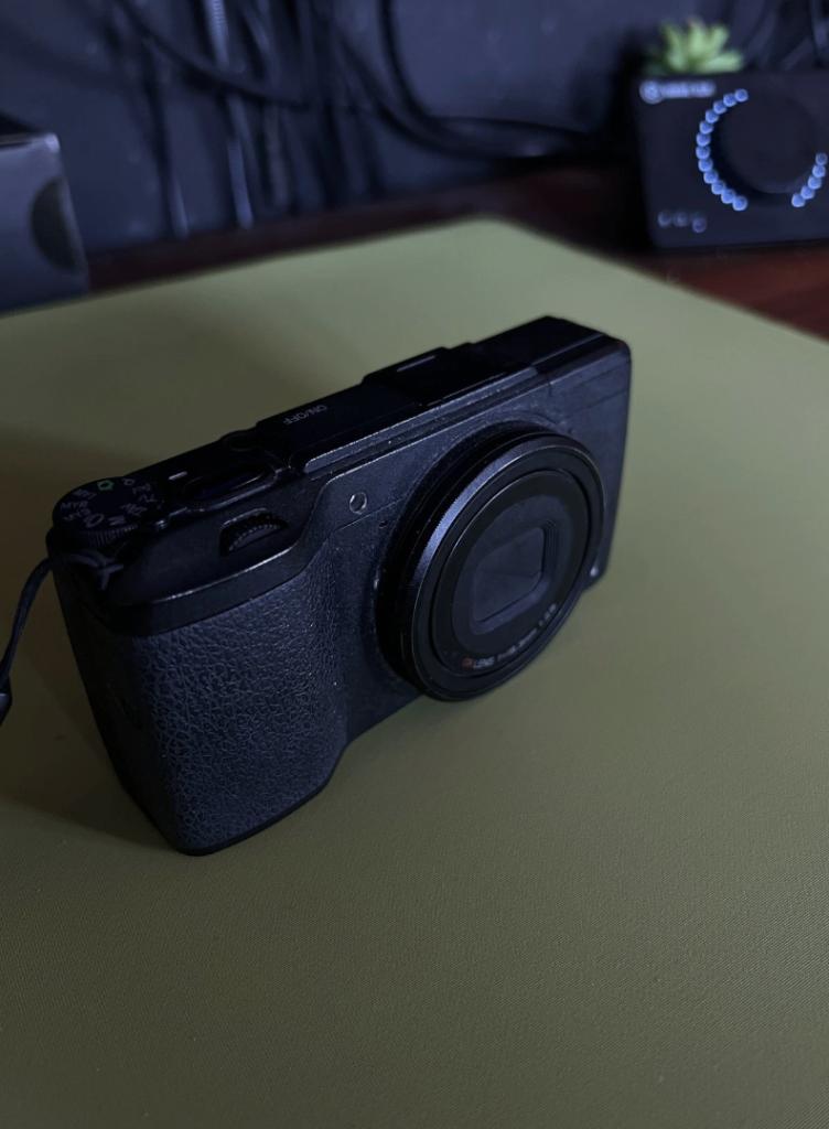 Ricoh GR II, Sans zoom optique, Enlèvement ou Envoi, Autres Marques, Compact