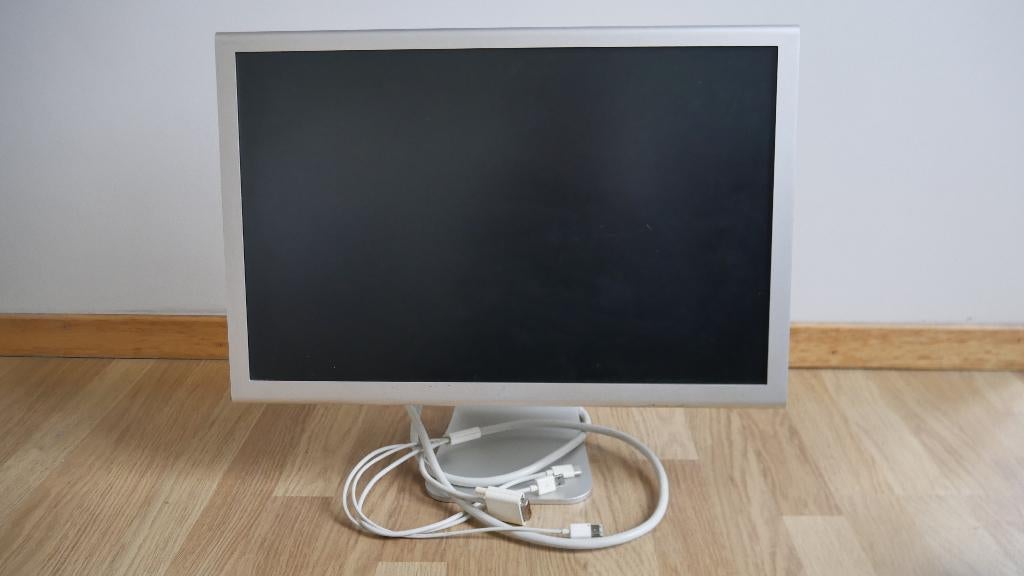 Apple Cinema HD-scherm 23" A1082, Computers en Software, Monitoren, HD, Kantelbaar, 23", Thunderbolt