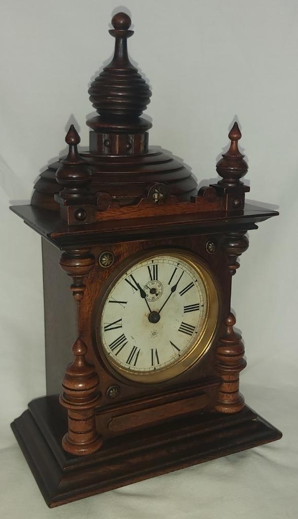 horloge de table Junghans, Enlèvement